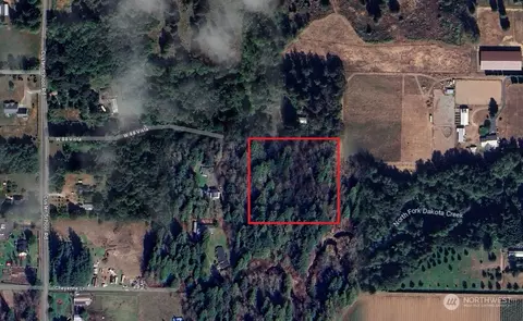 28 W Nn W 88th Vis, Custer, WA 98240