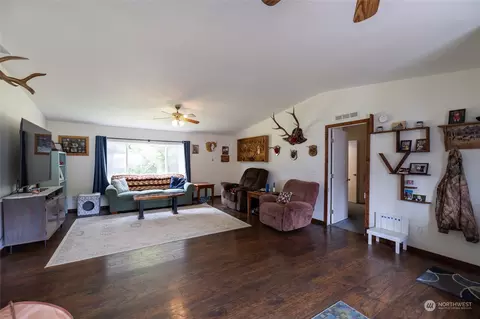 115 Taylor Creek Ln, Chehalis, WA 98532 photo 3