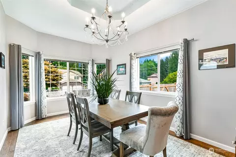 Dining - 5119 15th Ave W, Everett, WA 98203 photo 1 of 2