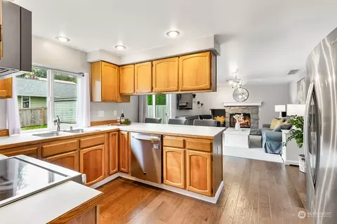Kitchen - 5119 15th Ave W, Everett, WA 98203 photo 5 of 6