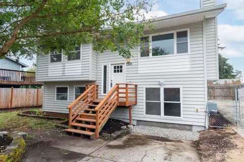 7510 14th Loop NE, Lacey, WA 98501