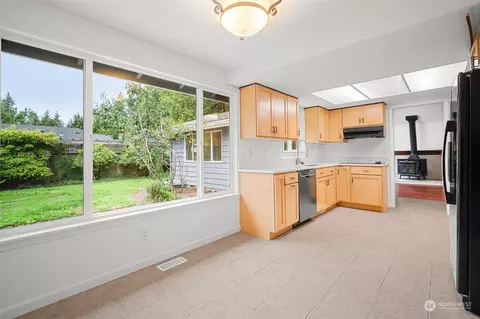 11220 38th Dr SE, Everett, WA 98208 photo 12