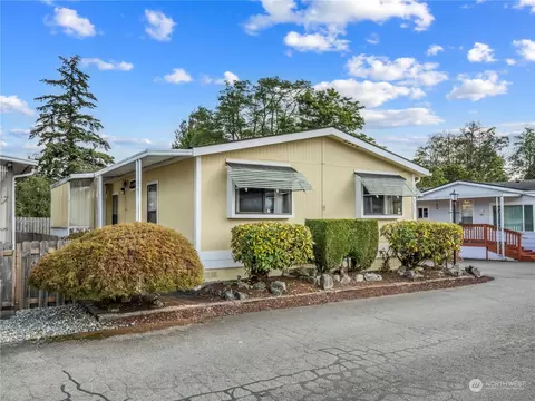7317 18th Ave E #4, Tacoma, WA 98404