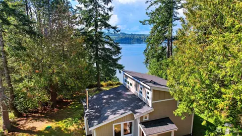 30365 Gamble Pl NE, Kingston, WA 98346