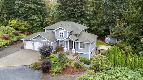 2055 NE Lexington Dr, Bremerton, WA 98311