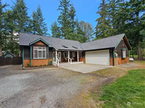 165 Myst Pl, Camano Island, WA 98282