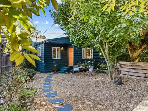 7210 Orchard Pl S, Seattle, WA 98118