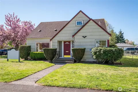 905 Broadway St, Longview, WA 98632