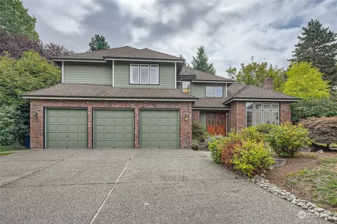 16327 NE 50th St, Redmond, WA 98052
