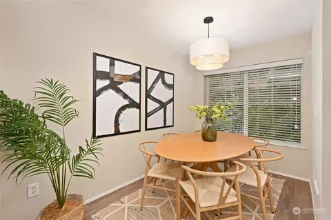1126 14th Ave #E, Seattle, WA 98122 photo 10