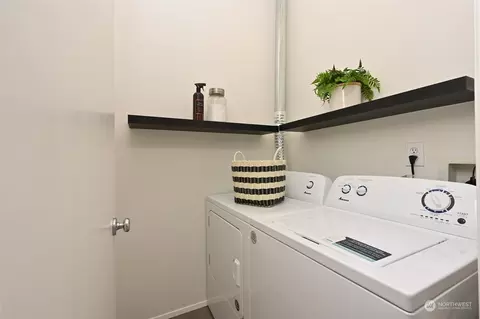 1126 14th Ave #E, Seattle, WA 98122 photo 18