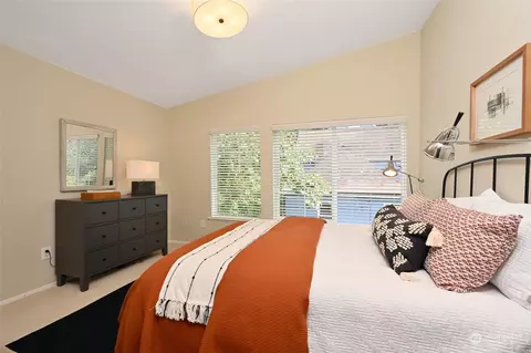 1126 14th Ave #E, Seattle, WA 98122 photo 13