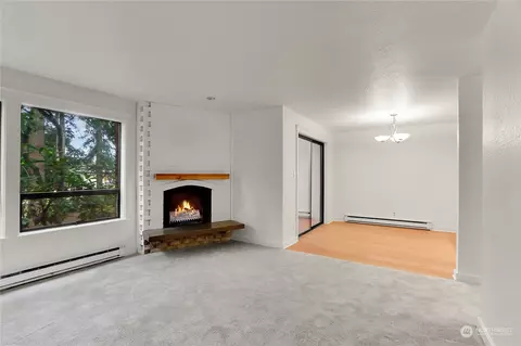 8515 242nd St SW #105A, Edmonds, WA 98026