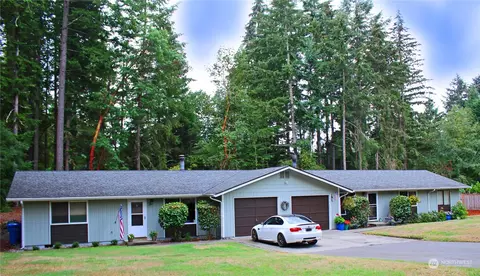 6612 A B 86th St NW, Gig Harbor, WA 98332