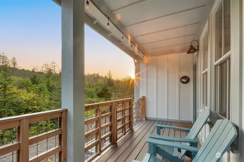 Exterior - 54 Cedar Run Loop, Pacific Beach, WA 98571 photo 3 of 3