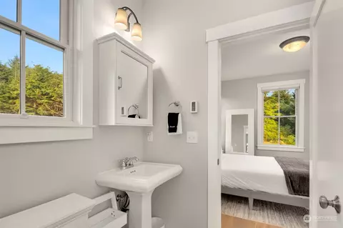 Bath - 54 Cedar Run Loop, Pacific Beach, WA 98571 photo 1 of 2