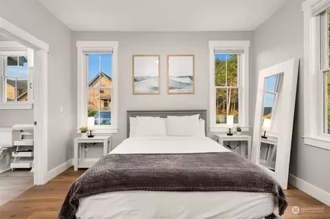 Bedroom - 54 Cedar Run Loop, Pacific Beach, WA 98571 photo 1 of 3