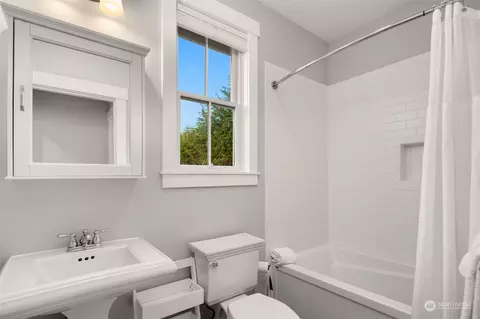 Bath - 54 Cedar Run Loop, Pacific Beach, WA 98571 photo 2 of 2