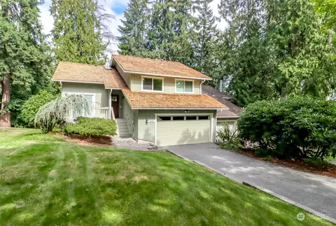 15840 NE 67th Pl, Redmond, WA 98052