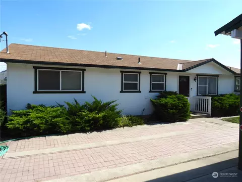 1401 Home Dr, Oroville, WA 98844