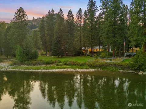 15885 River Rd, Leavenworth, WA 98826