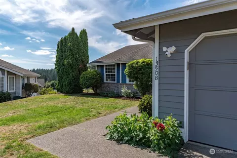 13508 Huntley Pl NW, Silverdale, WA 98383