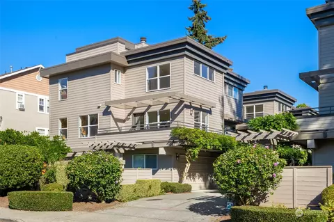12506 26th Ave NE #102, Seattle, WA 98125