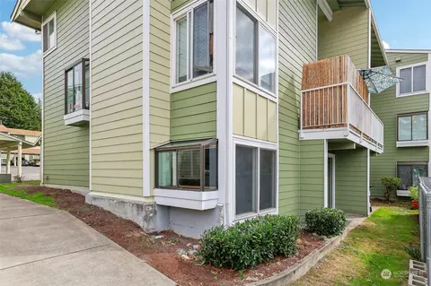 22236 24th Ave S #P112, Des Moines, WA 98198
