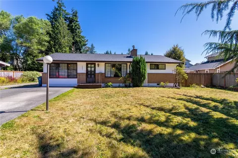 16431 48th Ave W, Edmonds, WA 98026