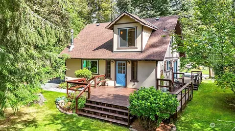 7002 Robe Menzel Rd, Granite Falls, WA 98252