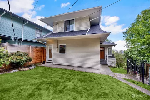 Exterior - 3105 E Spring St, Seattle, WA 98122 photo 4 of 5