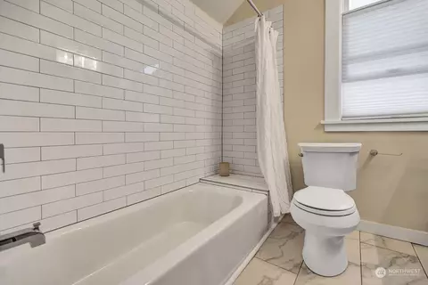Bath - 3105 E Spring St, Seattle, WA 98122 photo 3 of 3