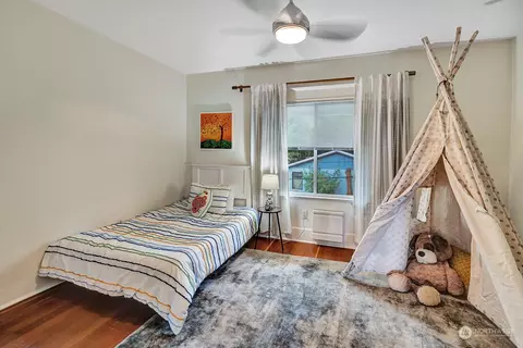Bedroom - 3105 E Spring St, Seattle, WA 98122 photo 2 of 2
