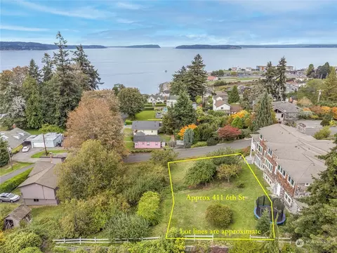 411 6th St, Mukilteo, WA 98275