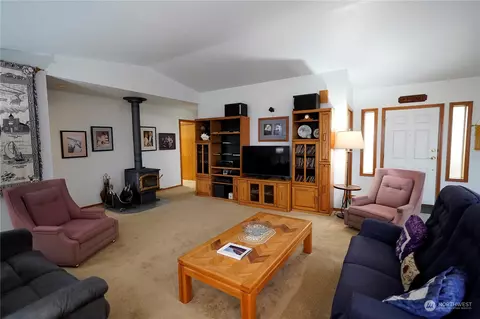 123 E Anderson Rd, Sequim, WA 98382 photo 4