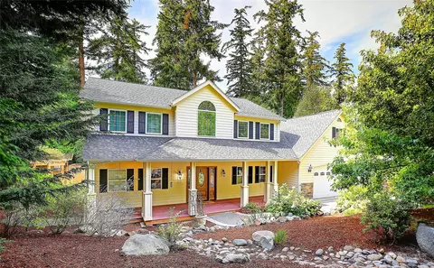 770 Maple Heights Rd, Camano Island, WA 98282