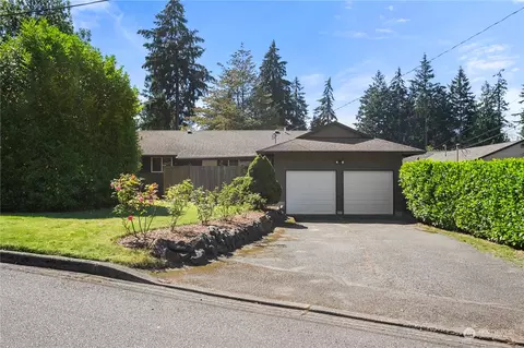 30045 5th Ave SW, Federal Way, WA 98023