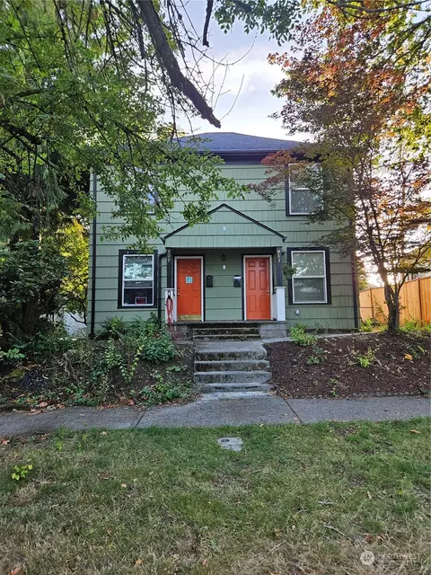 909 S 911 S Grant Ave, Tacoma, WA 98405