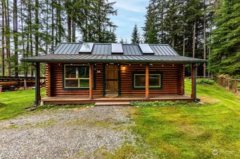 23429 Pearce Way, Granite Falls, WA 98252