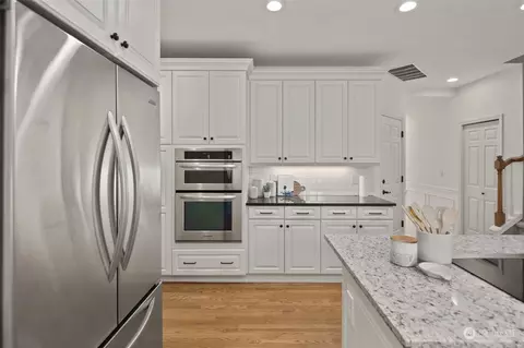Kitchen - 14627 31st Dr SE, Mill Creek, WA 98012 photo 5 of 5