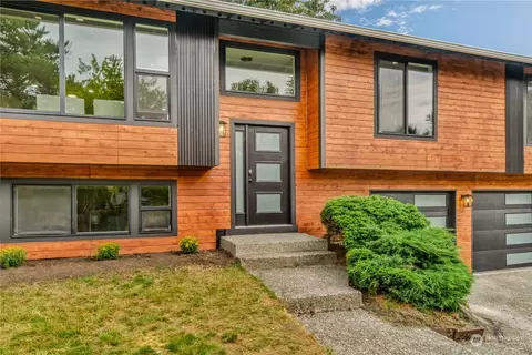 14004 113th Ave NE, Kirkland, WA 98034