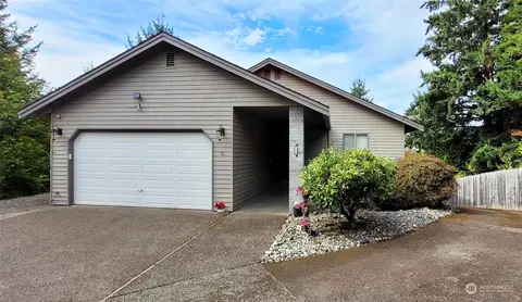 3931 Harbel Dr NE, Bremerton, WA 98310