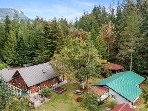 42524 May Creek Rd, Gold Bar, WA 98251