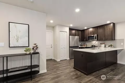 Kitchen - 9596 7th Ave SE, Everett, WA 98208 photo 1 of 2