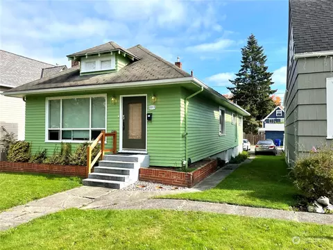 Exterior - 2017 Colby Ave, Everett, WA 98201 photo 2 of 5