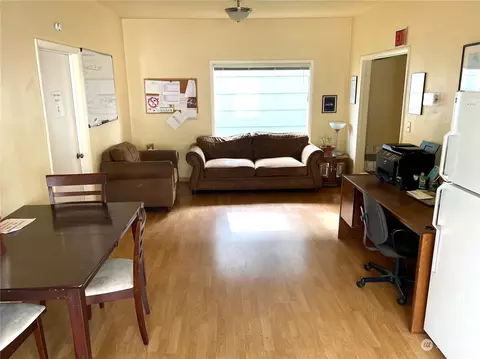 Living - 2017 Colby Ave, Everett, WA 98201 photo 4 of 4