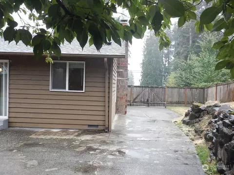 Exterior - 205 240th St SE, Bothell, WA 98021 photo 3 of 8