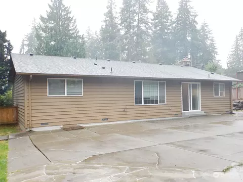 Exterior - 205 240th St SE, Bothell, WA 98021 photo 2 of 8