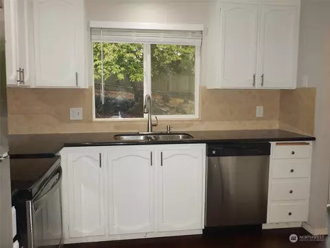 Kitchen - 205 240th St SE, Bothell, WA 98021 photo 2 of 3