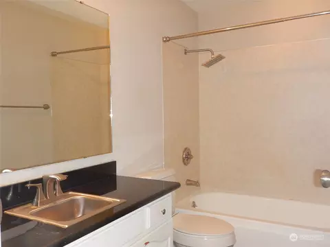Bath - 205 240th St SE, Bothell, WA 98021 photo 1 of 2